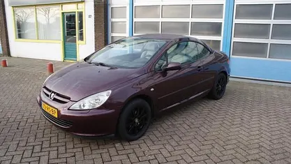 Paars Occasion 2005 Peugeot 307 CC Cabriolet | € 2.450 (Eerlijke prijs)