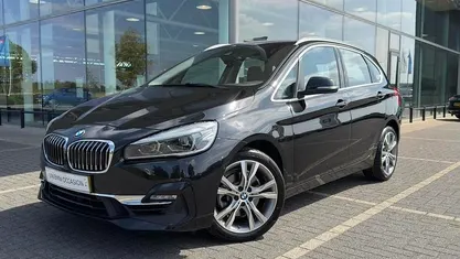 Zwart Gebruikt 2020 BMW 220 Comfort Edition Stationwagen | € 23.950 (Eerlijke prijs)