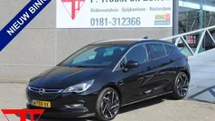 Zwart, metallic lak Gebruikt 2017 Opel Astra Business Hatchback | € 6.950 (Goede deal)