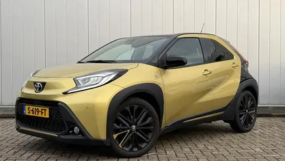 Gebruikt 2023 Toyota Aygo X Premium SUV | € 19.900 (Eerlijke prijs)