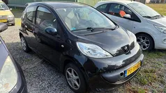 Zwart Gebruikt 2007 Peugeot 107 Hatchback | € 475 (Goede deal)