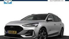 Grijs Gebruikt 2023 Ford Focus ST-Line Stationwagen | € 25.845 (Eerlijke prijs)