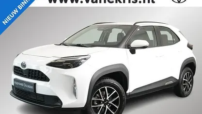 Wit Gebruikt 2025 Toyota Yaris Cross Active SUV | € 28.498 (Eerlijke prijs)
