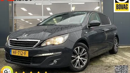 Zwart Gebruikt 2015 Peugeot 308 Style Hatchback | € 5.445 (Eerlijke prijs)