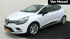 Ijswit 369 Gebruikt 2018 Renault Clio IV LIMITED Hatchback | € 11.235 (Eerlijke prijs)