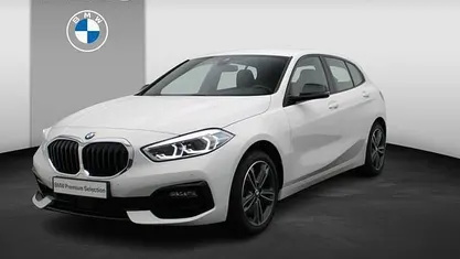 Wit Occasion 2020 BMW 118 Executive Hatchback | € 20.900 (Goede deal)