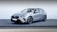 Grijs, metallic lak Gebruikt 2024 BMW 120 Comfort Edition Hatchback | € 39.900 (Goede deal)