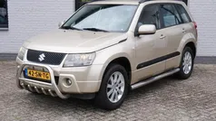 Beige, metallic lak Gebruikt 2006 Suzuki Grand Vitara Exclusive SUV | € 7.950 (Eerlijke prijs)