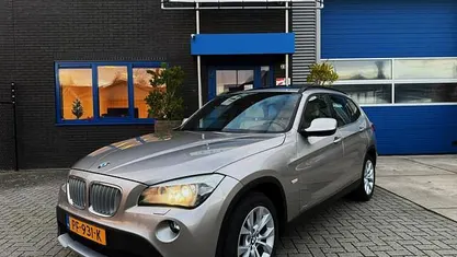 Grijs (metallic) Occasion 2012 BMW X1 Executive SUV | € 13.945 (Eerlijke prijs)