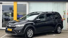 Zwart Gebruikt 2023 Dacia Jogger Expression MPV | € 17.995 (Goede deal)