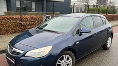 Blauw Gebruikt 2011 Opel Astra Selection Hatchback | € 6.995 (Eerlijke prijs)