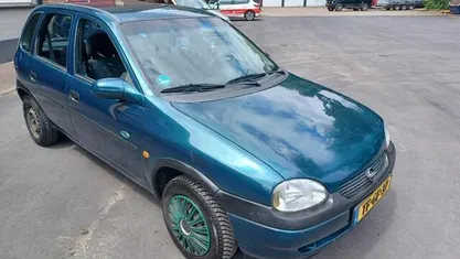 Blauw Gebruikt 1998 Opel Corsa | € 899 (Eerlijke prijs)