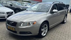 Zilver Gebruikt 2007 Volvo V70 Momentum Stationwagen | € 11.900 (Eerlijke prijs)
