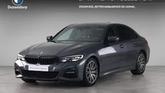 Grijs Gebruikt 2021 BMW 318 Executive Sedan | € 29.450 (Goede deal)