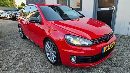 Rood Occasion 2010 VW Golf VI GTI Hatchback | € 8.250 (Eerlijke prijs)