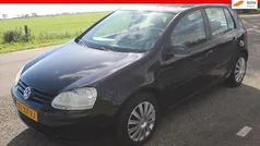 Zwart Gebruikt 2007 VW Golf V Hatchback | € 2.475 (Eerlijke prijs)