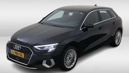 Zwart Occasion 2021 Audi A3 Sportback Business Hatchback | € 23.950 (Eerlijke prijs)