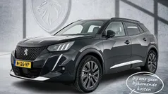 Zwart Gebruikt 2022 Peugeot e-2008 GT SUV | € 21.390 (Eerlijke prijs)