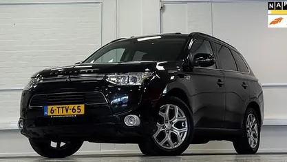 Occasion Mitsubishi Outlander Instyle 203 PK (149 kW) 2014 Zwart SUV