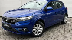 Blauw Gebruikt 2023 Dacia Sandero Comfort Hatchback | € 16.740 (Goede deal)