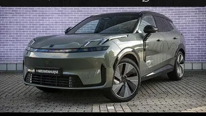 Nieuw Lynk & Co 08 350 PK (257 kW) 2025 Groen (metallic) SUV