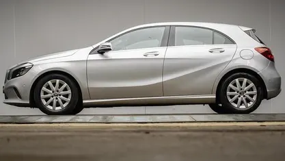 Gebruikt 2017 Mercedes A180 Business Hatchback | € 14.740 (Eerlijke prijs)