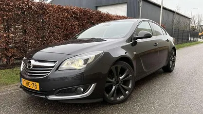 Occasion Opel Insignia Business 142 PK (104 kW) 2014 Zwart Hatchback
