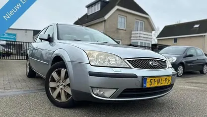 Grijs Gebruikt 2003 Ford Mondeo Sedan | € 950 (Goede deal)