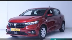 Rood Gebruikt 2021 Dacia Sandero Essentiel Hatchback | € 13.540 (Goede deal)