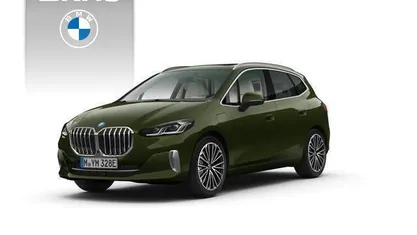 Nieuw BMW 225 Active Tourer Luxury Line 245 PK (180 kW) 2025 Groen MPV