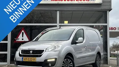 Grijs Occasion 2015 Peugeot Partner S MPV | € 6.499 (Eerlijke prijs)