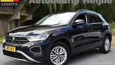 Gebruikt 2024 VW T-Roc Life SUV | € 26.945 (Eerlijke prijs)