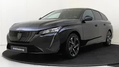 Zwart Gebruikt 2022 Peugeot 308 Allure Stationwagen | € 22.625 (Eerlijke prijs)