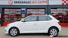 Wit Gebruikt 2016 Skoda Fabia Hatchback | € 10.750 (Eerlijke prijs)