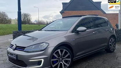 Grijs Gebruikt 2015 VW Golf VII Executive Hatchback | € 8.445 (Goede deal)