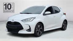 Wit Gebruikt 2024 Toyota Yaris Hybrid Edition Hatchback | € 27.450 (Eerlijke prijs)