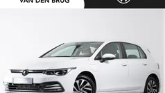 Wit Gebruikt 2021 VW Golf VIII Style Hatchback | € 24.895 (Eerlijke prijs)