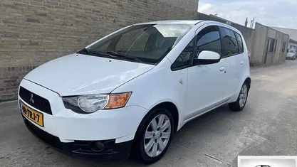 Occasion Mitsubishi Colt Edition 75 PK (55 kW) 2012 Wit Hatchback