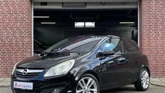 Zwart Gebruikt 2008 Opel Corsa Cosmo Hatchback | € 4.450 (Eerlijke prijs)