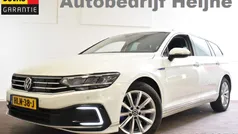 Wit Gebruikt 2022 VW Passat Business Stationwagen | € 25.945 (Goede deal)