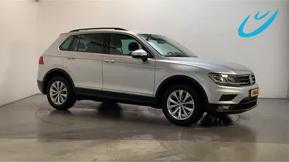Grijs Occasion 2020 VW Tiguan Comfortline SUV | € 19.400 (Super prijs)