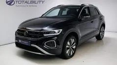 Zwart (metallic) Gebruikt 2025 VW T-Roc Edition SUV | € 33.900 (Eerlijke prijs)