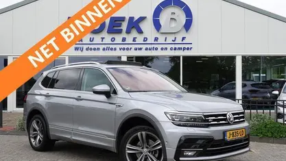 Grijs Occasion 2020 VW Tiguan Allspace Highline SUV | € 30.945 (Goede deal)