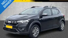 Zwart Gebruikt 2023 Dacia Sandero Comfort Hatchback | € 21.450 (Eerlijke prijs)