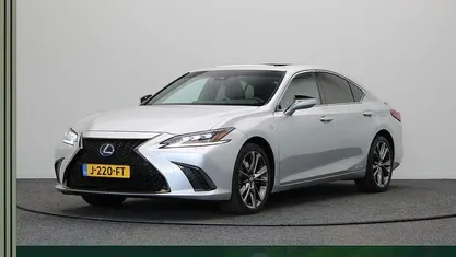 Occasion 2020 Lexus ES300H Sport Line Sedan | € 38.945 (Goede deal)