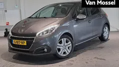 Grijs Gebruikt 2019 Peugeot 208 Signature Sky Hatchback | € 10.840 (Eerlijke prijs)