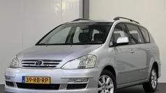 Grijs (metallic) Gebruikt 2005 Toyota Avensis Verso Sol MPV | € 5.945 (Eerlijke prijs)
