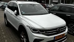 Gebruikt 2022 VW Tiguan Elegance SUV | € 36.900 (Eerlijke prijs)