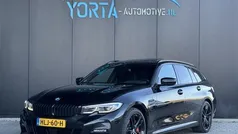 Zwart Gebruikt 2021 BMW 330 Executive Stationwagen | € 29.950 (Eerlijke prijs)