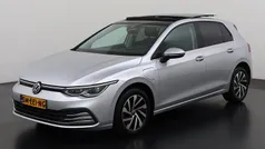 Gebruikt 2021 VW Golf VIII Style Hatchback | € 25.495 (Eerlijke prijs)